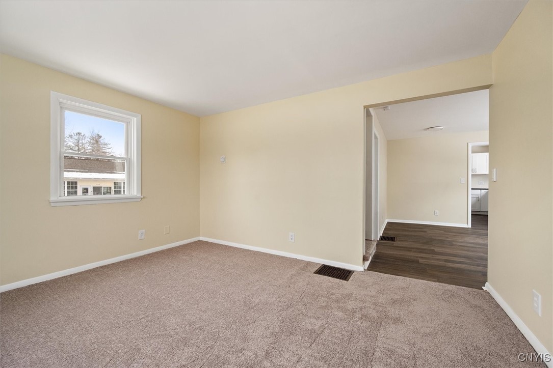 546 Stone Street Oneida, NY 13421 - Photo 15 of 38