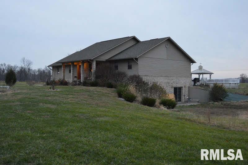 7709 Shelty Road Benton, IL 62812 - Photo 5 of 26