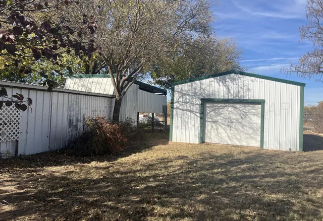 $118,750 | 219 Arthur Drive, Howardwick, TX 79226