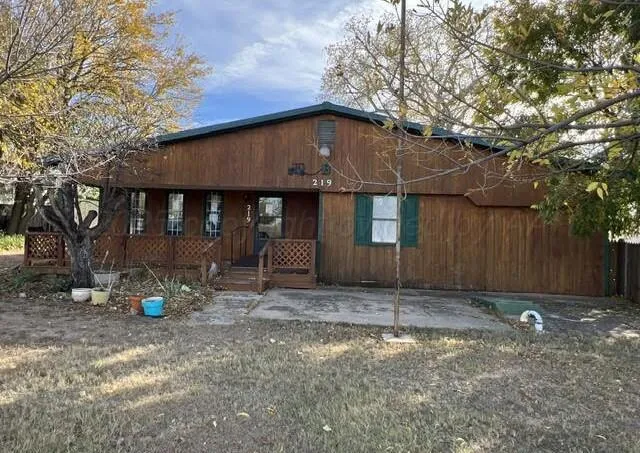 $118,750 | 219 Arthur Drive, Howardwick, TX 79226