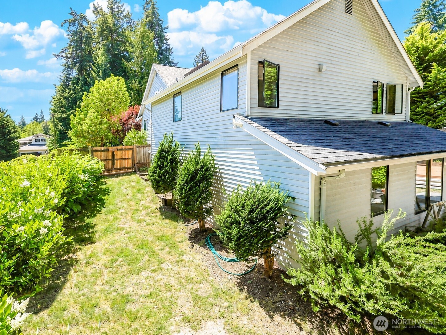 10820 Northeast 183rd Court Bothell, WA 98011 - Photo 39 of 40