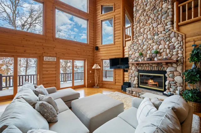 $1,399,000 | 95 Birch Bark Lane, Big Sandy, TN 38221