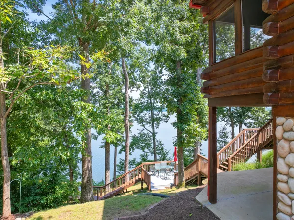 $1,399,000 | 95 Birch Bark Lane, Big Sandy, TN 38221