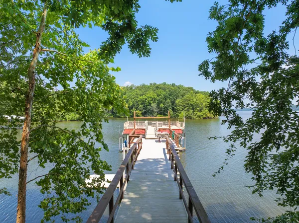 $1,399,000 | 95 Birch Bark Lane, Big Sandy, TN 38221