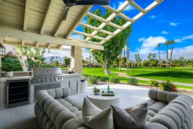$1,895,000 | 150 Running Springs Drive, Palm Desert, CA 92211