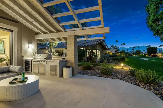 $1,895,000 | 150 Running Springs Drive, Palm Desert, CA 92211