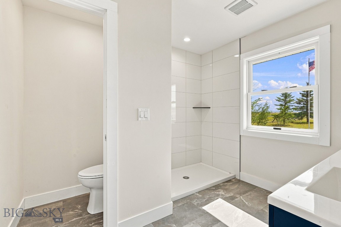 127 Airport Road Ennis, MT 59729 - Photo 18 of 43 Master Bath
