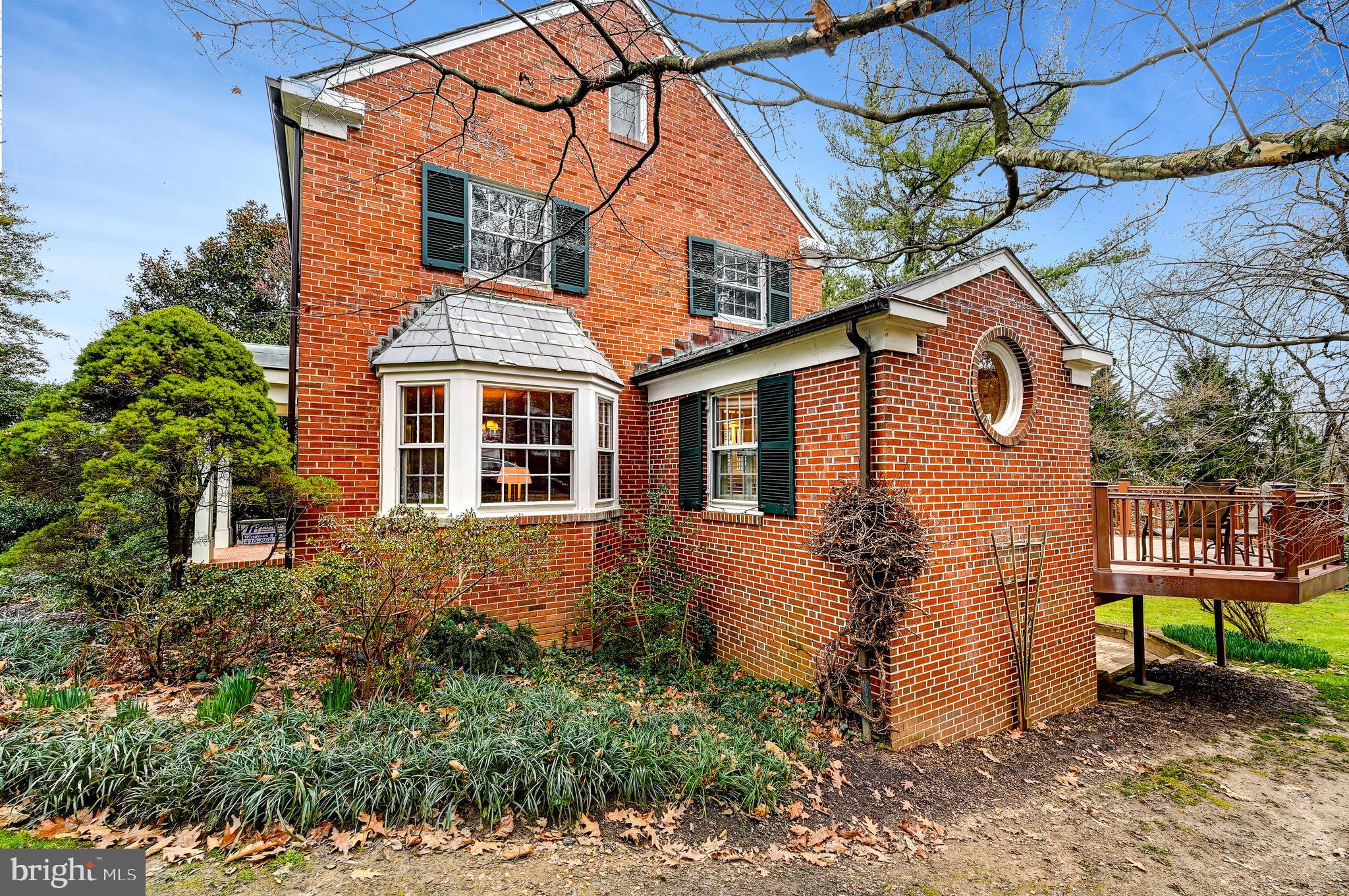 303 Overhill Road Baltimore, MD 21210 - Photo 3 of 45 A view from the side.