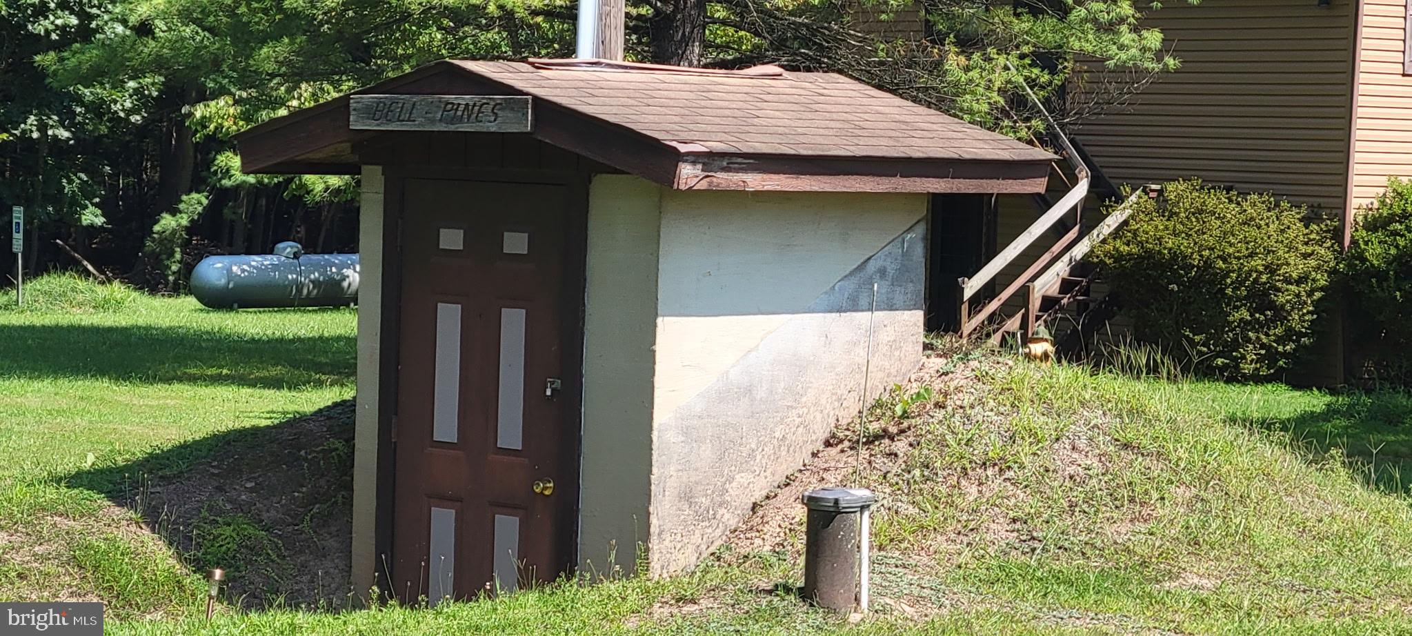 Timber Ridge Mount Mount Jackson, VA 22842 - Photo 35 of 37 a view of a house with a yard