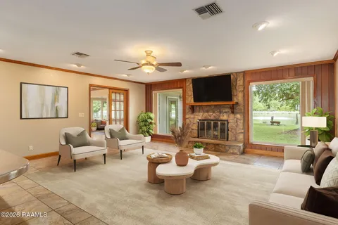 $365,000 | 4826 Highway 182, Patterson, LA 70392