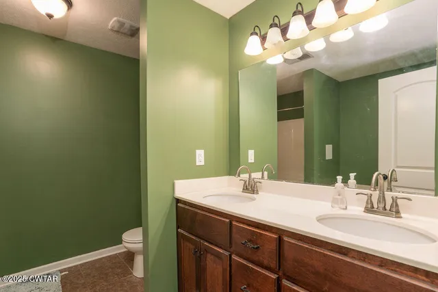 $289,900 | 2930 Sanford Road, Henderson, TN 38340