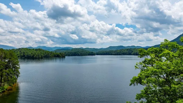 $529,000 | 6 Lakeside, Robbinsville, NC 28771