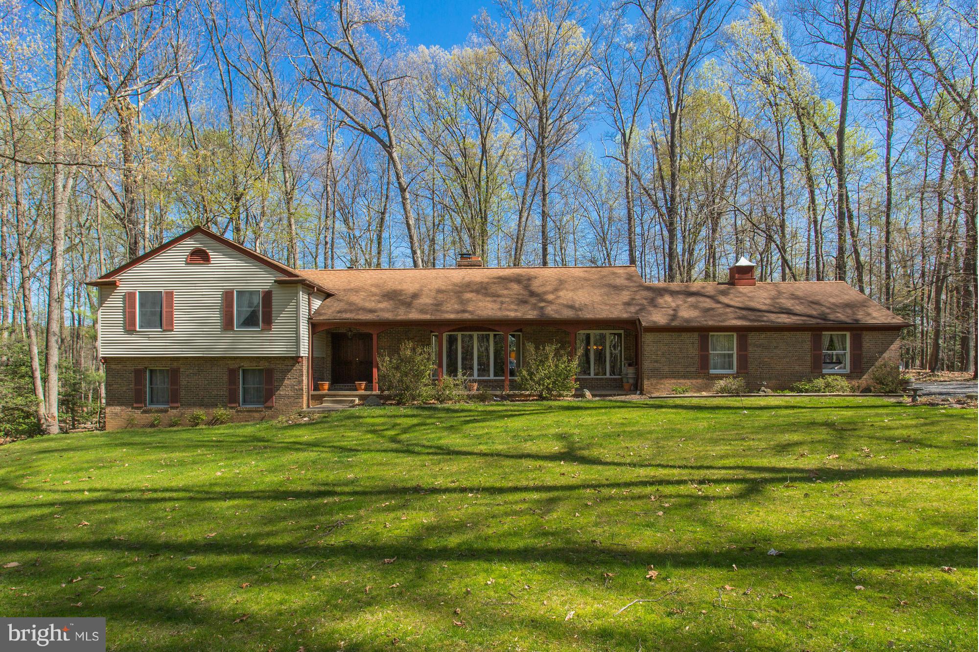 11808 Valley Road Fairfax, VA 22033 - Photo 1 of 26 Front Exterior