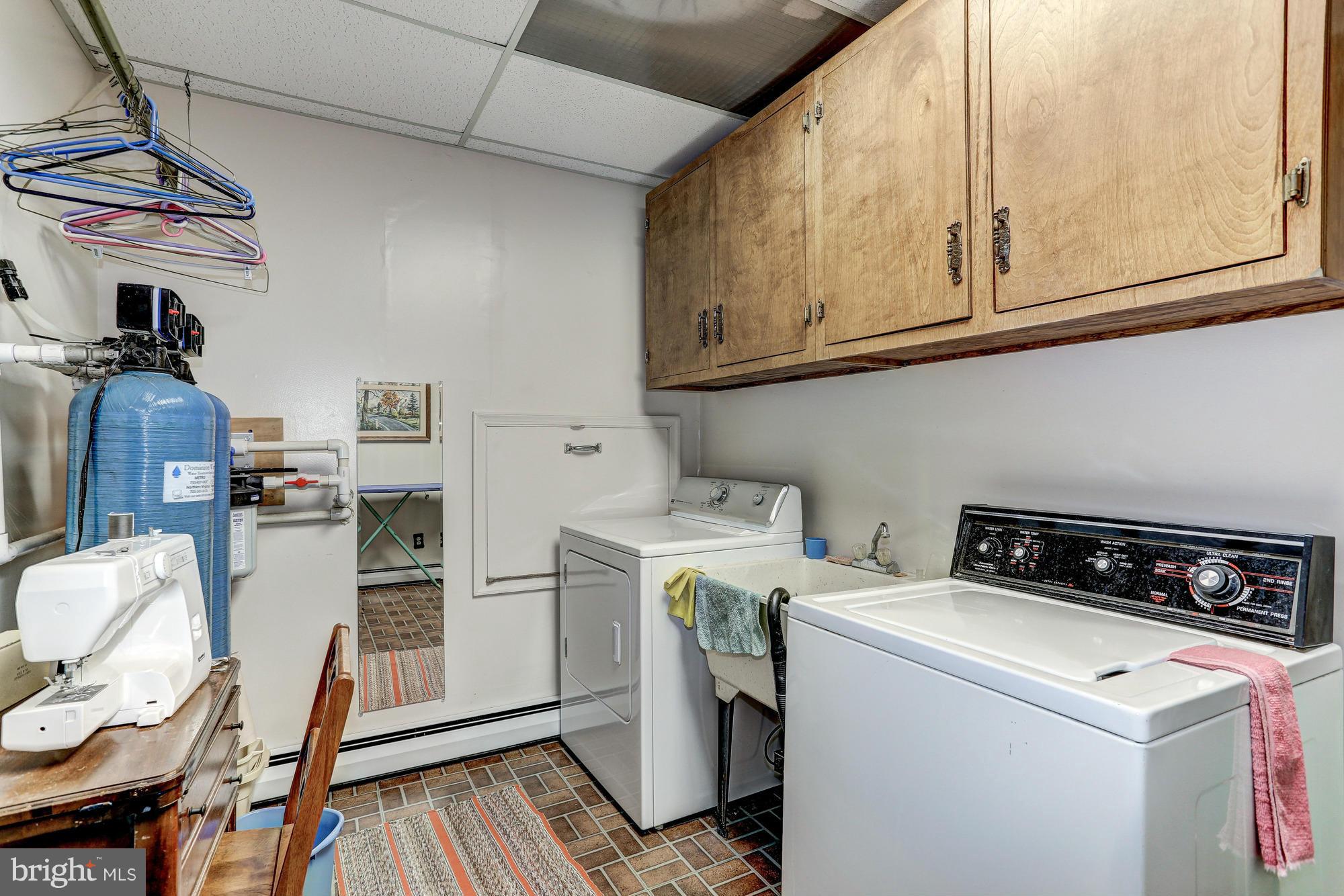 11808 Valley Road Fairfax, VA 22033 - Photo 21 of 26 Utility Room
