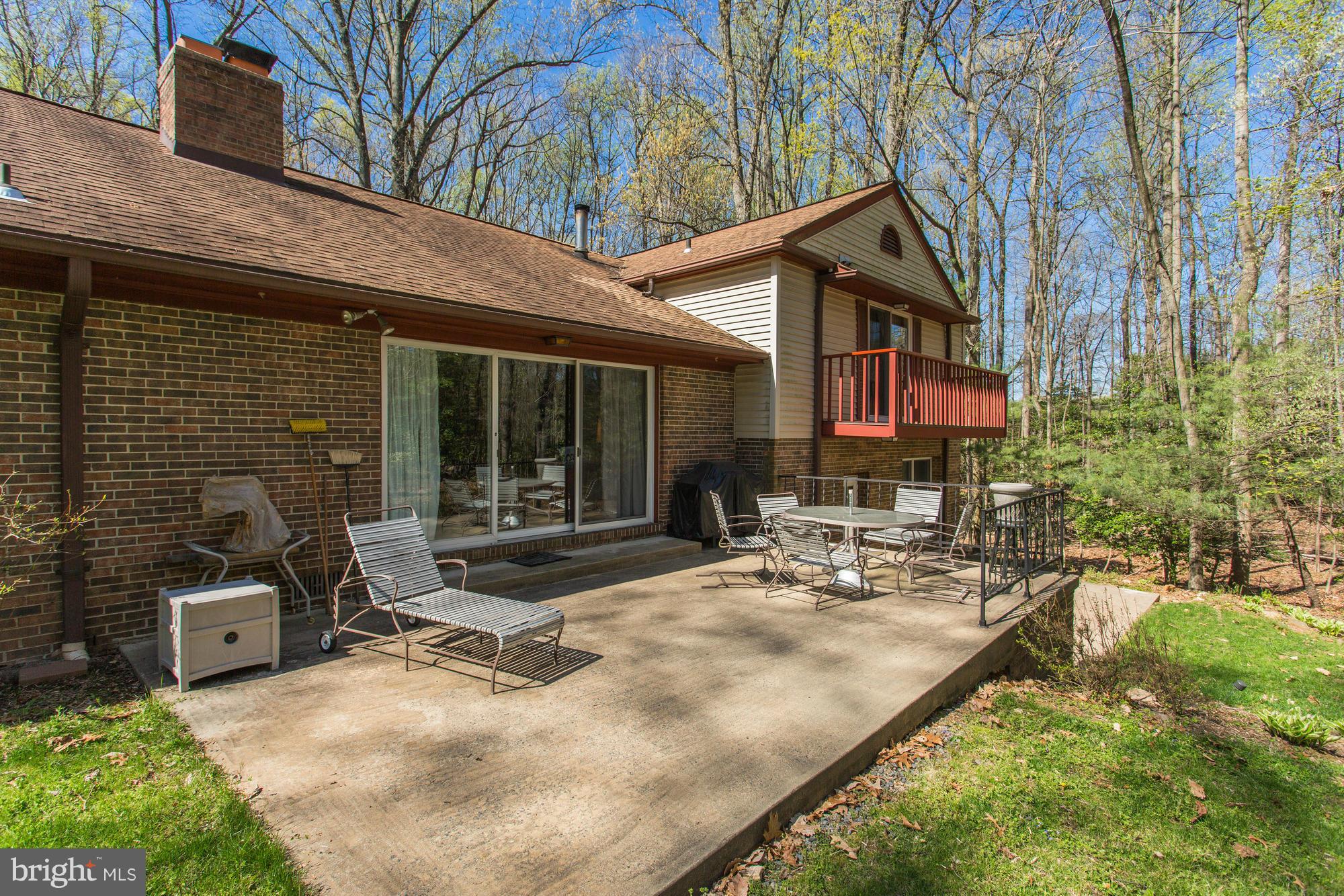11808 Valley Road Fairfax, VA 22033 - Photo 24 of 26 Rear Exterior with Patio