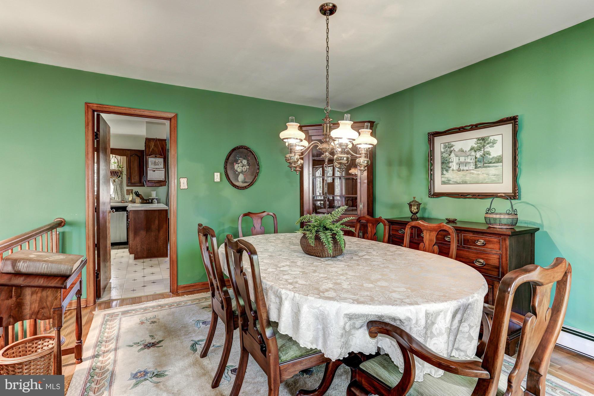 11808 Valley Road Fairfax, VA 22033 - Photo 7 of 26 Dining Room