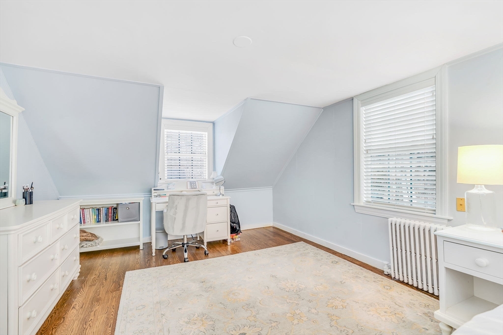 102 Pilgrim Road Concord, MA 01742 - Photo 8 of 18 Gallery Image 8