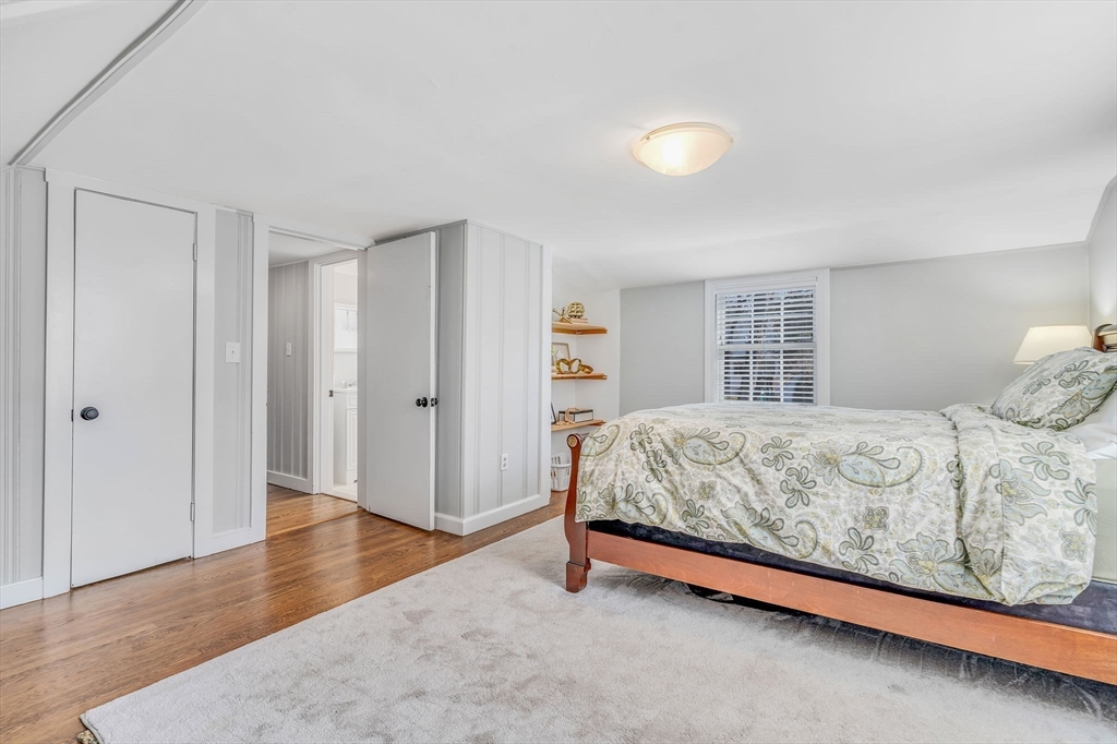 102 Pilgrim Road Concord, MA 01742 - Photo 9 of 18 Gallery Image 9