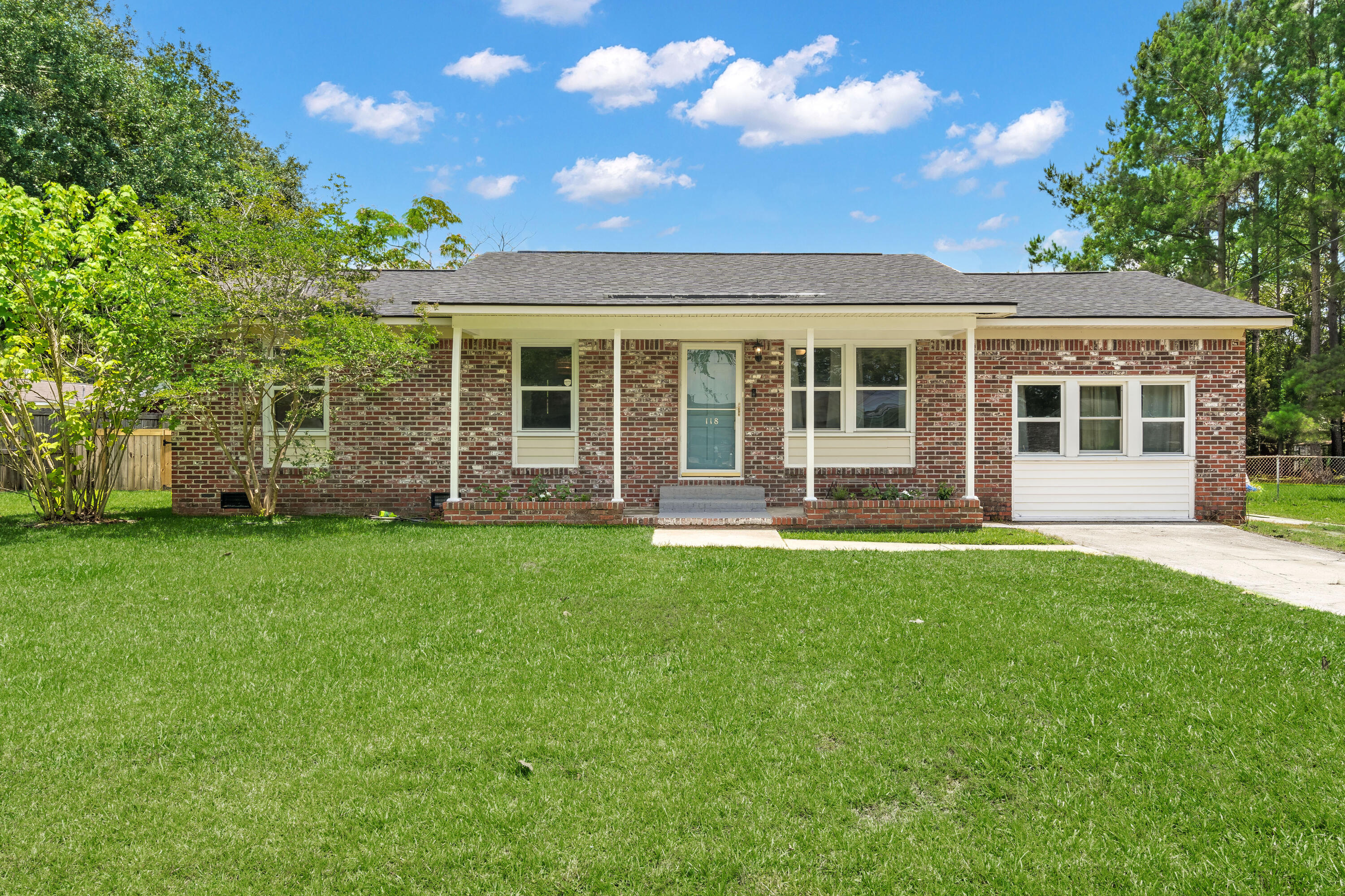 118 Wisteria Road Goose Creek, SC 29445 - Photo 1 of 22 GPS VISUALS 1