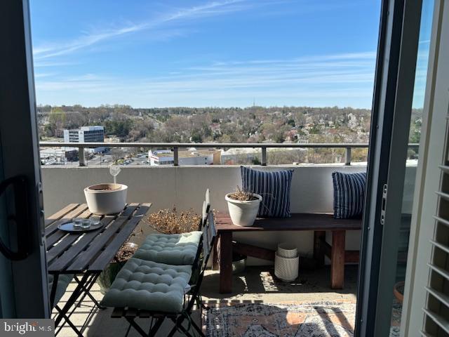 5101 River Road, Unit 1911 Bethesda, MD 20816 - Photo 2 of 32 a picture of table and chairs