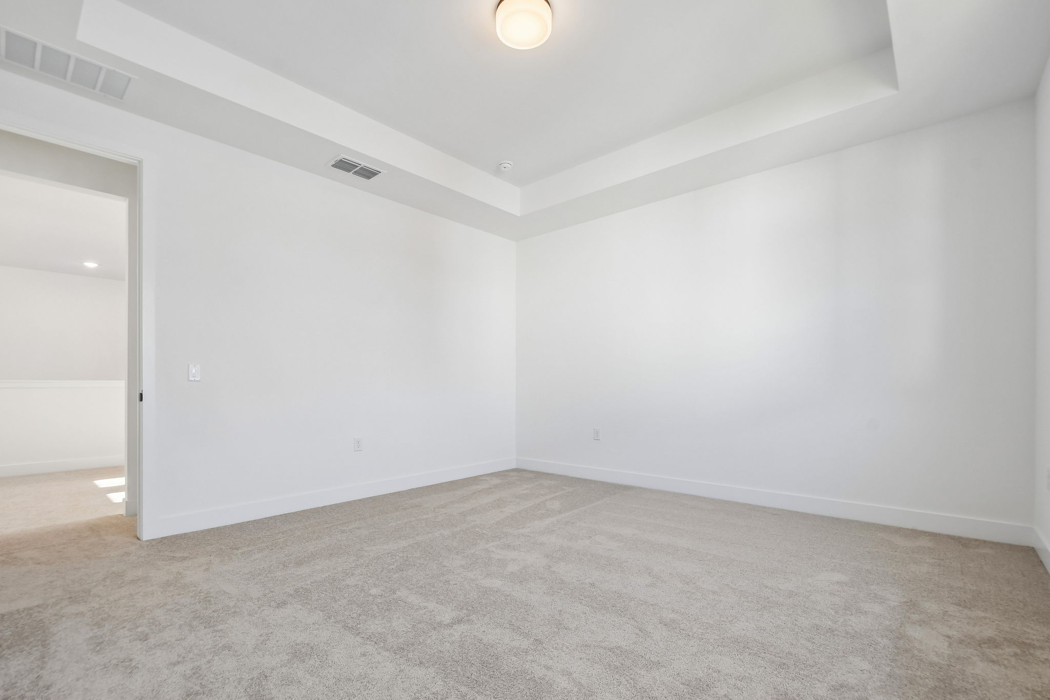 1410 Rambling Rose Road Austin, TX 78745 - Photo 28 of 39 Gallery Image 28