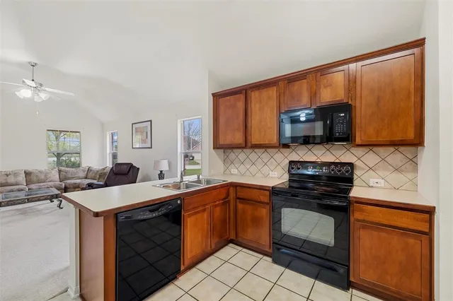 $394,999 | 11705 Netleaf Lane, Fort Worth, TX 76244