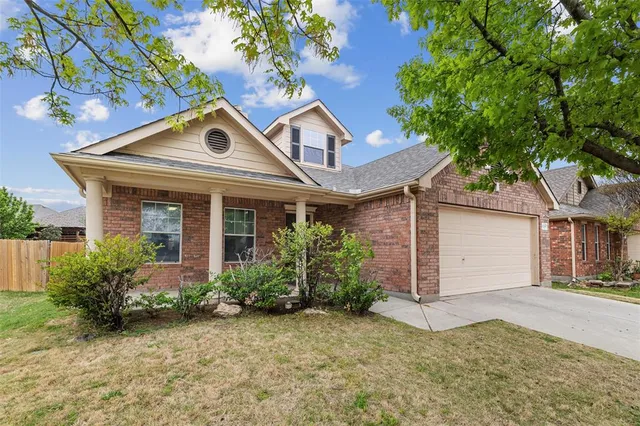 $394,999 | 11705 Netleaf Lane, Fort Worth, TX 76244