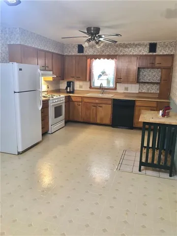 $235,000 | 3305 South 33rd Terrace, St. Joseph, MO 64503