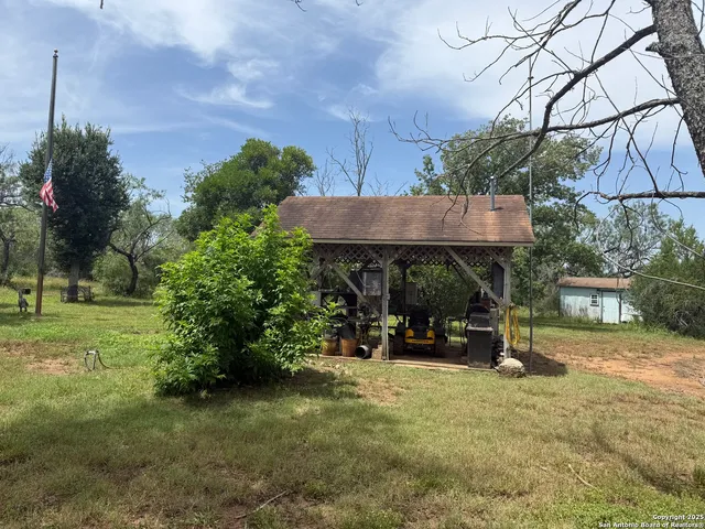 a view of outdoor space