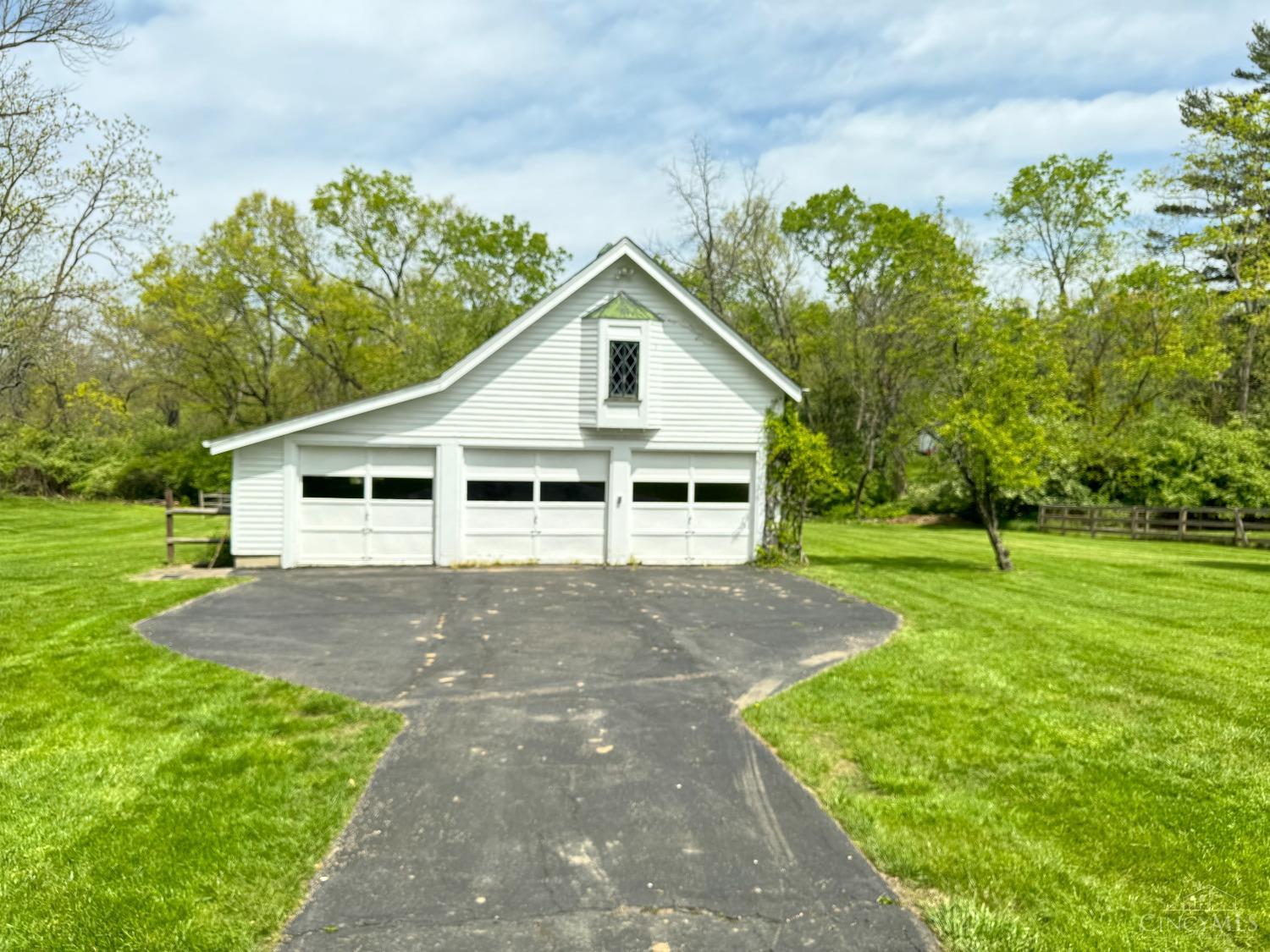 3000 East Galbraith Road Amberley, OH 45237 - Photo 37 of 38