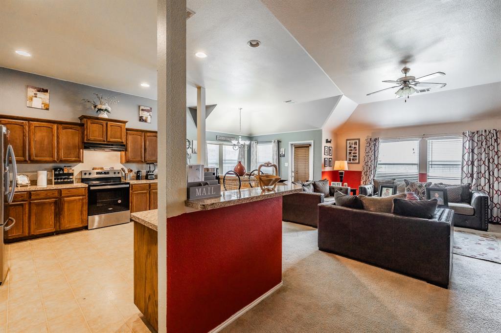2017 Graham Ranch Road Fort Worth, TX 76134 - Photo 2 of 22 Gallery Image 2