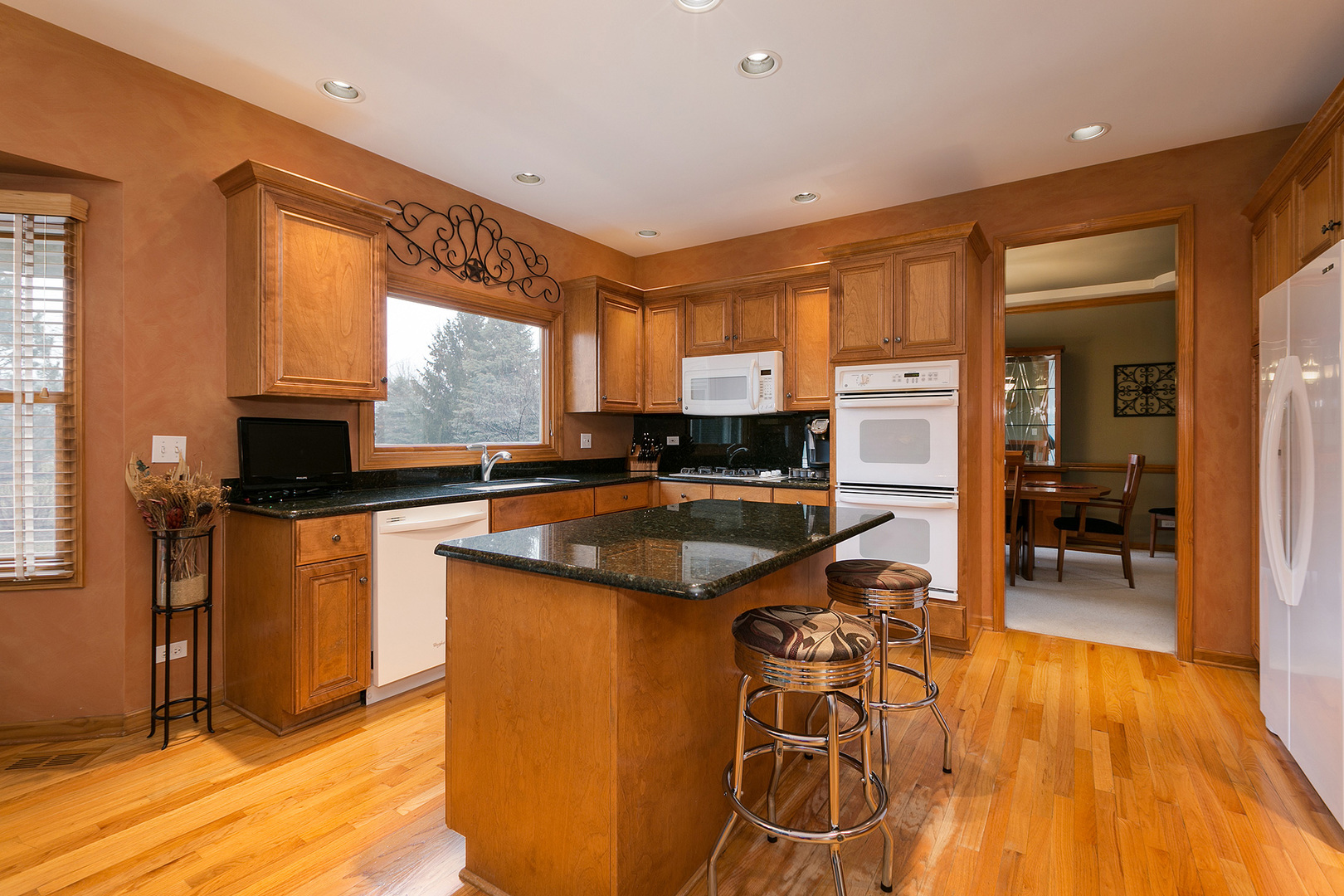 2651 Saltmeadow Road Naperville, IL 60564 - Photo 11 of 27