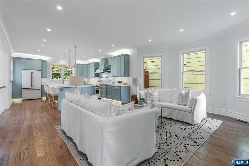 67 Clark Street Glen Ridge, NJ 07028 - Photo 13 of 36