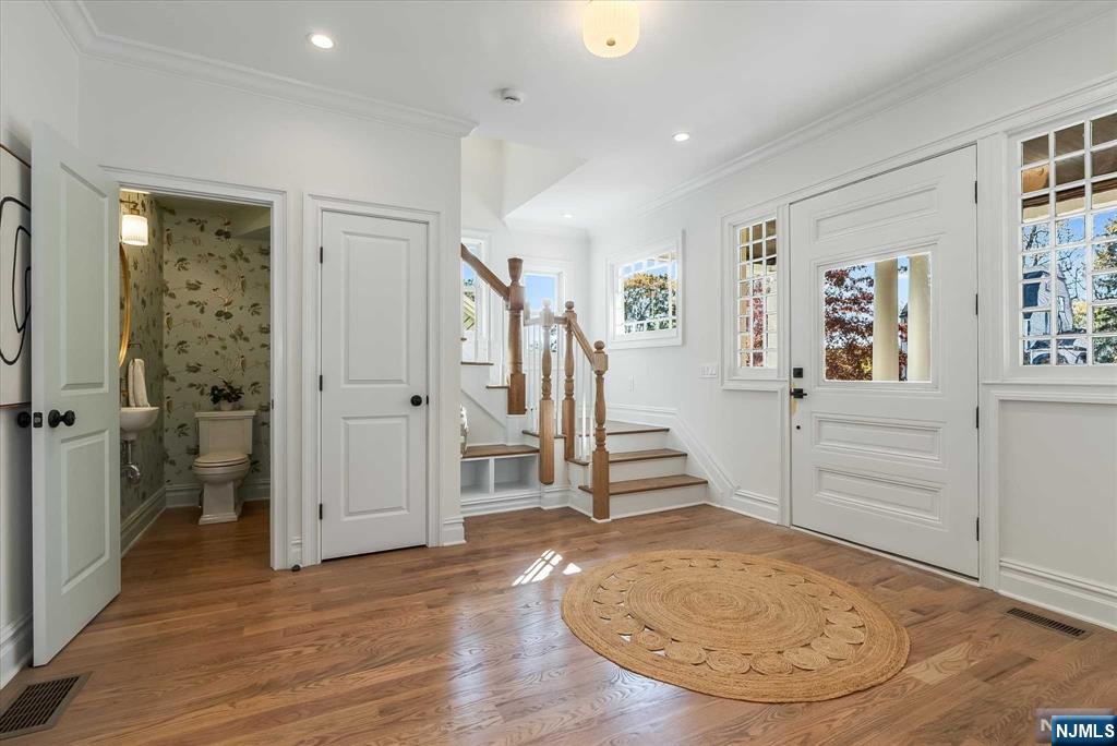 67 Clark Street Glen Ridge, NJ 07028 - Photo 2 of 36