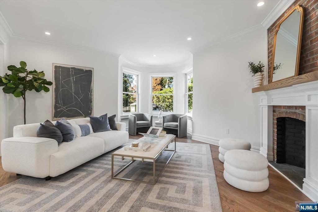 67 Clark Street Glen Ridge, NJ 07028 - Photo 4 of 36