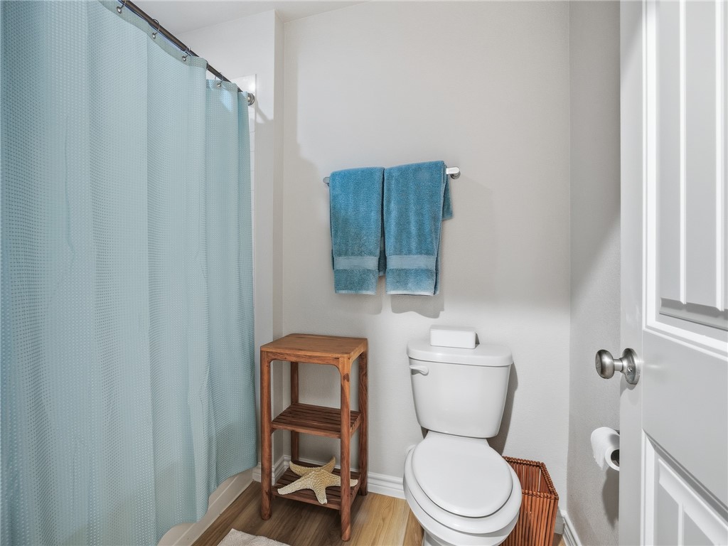 7938 Rancho Vista Boulevard East Corpus Christi, TX 78414 - Photo 30 of 37 Bathroom #3