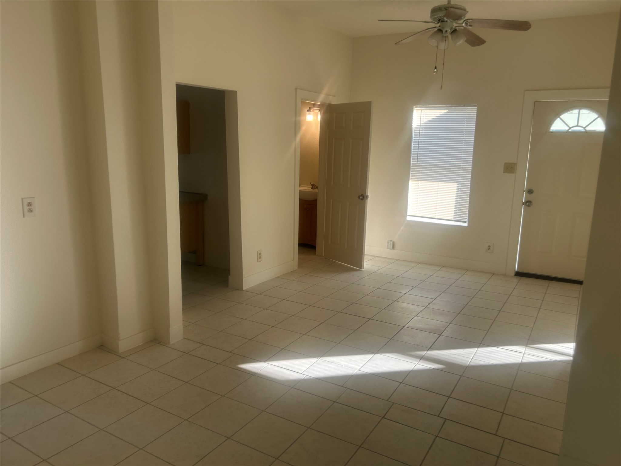 602 Cordell Street Houston, TX 77009 - Photo 3 of 13 a view of a bathroom with a shower