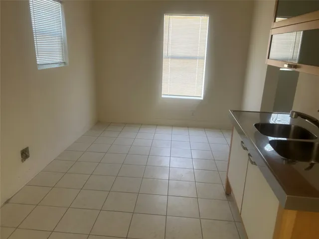 $2,400 | 602 Cordell Street, Houston, TX 77009