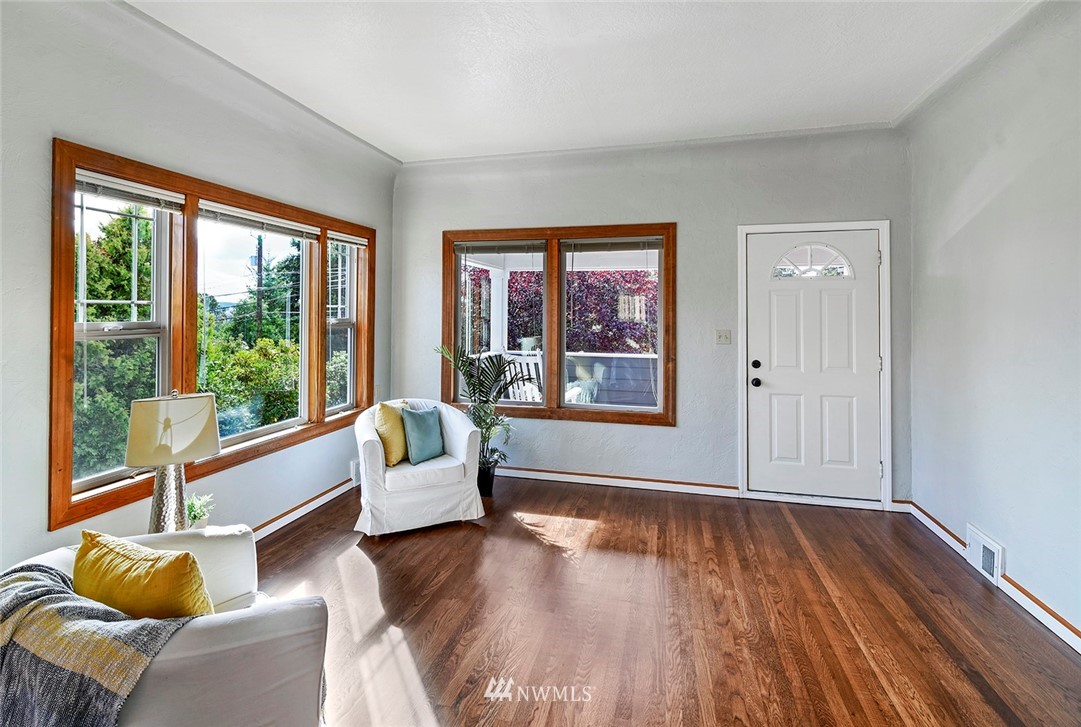 1316 Perry Avenue Bremerton, WA 98310 - Photo 7 of 25 Gallery Image 7