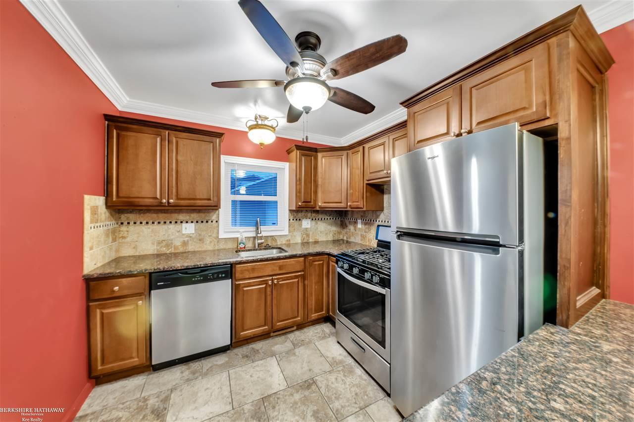 322 East Thirteen Mile Road Royal Oak, MI 48073 - Photo 7 of 16