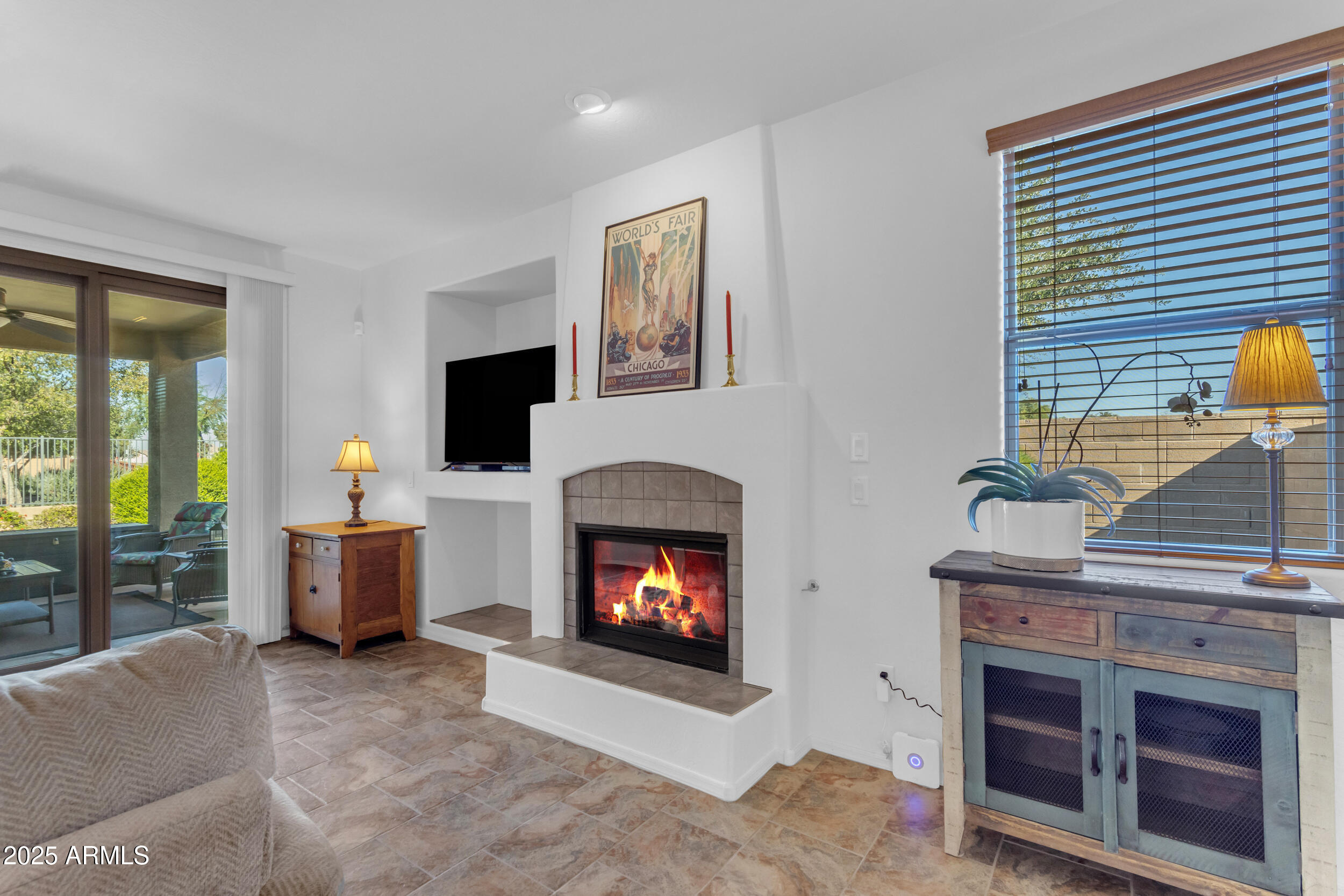 7304 West Beverly Road Laveen, AZ 85339 - Photo 9 of 52 Living Room