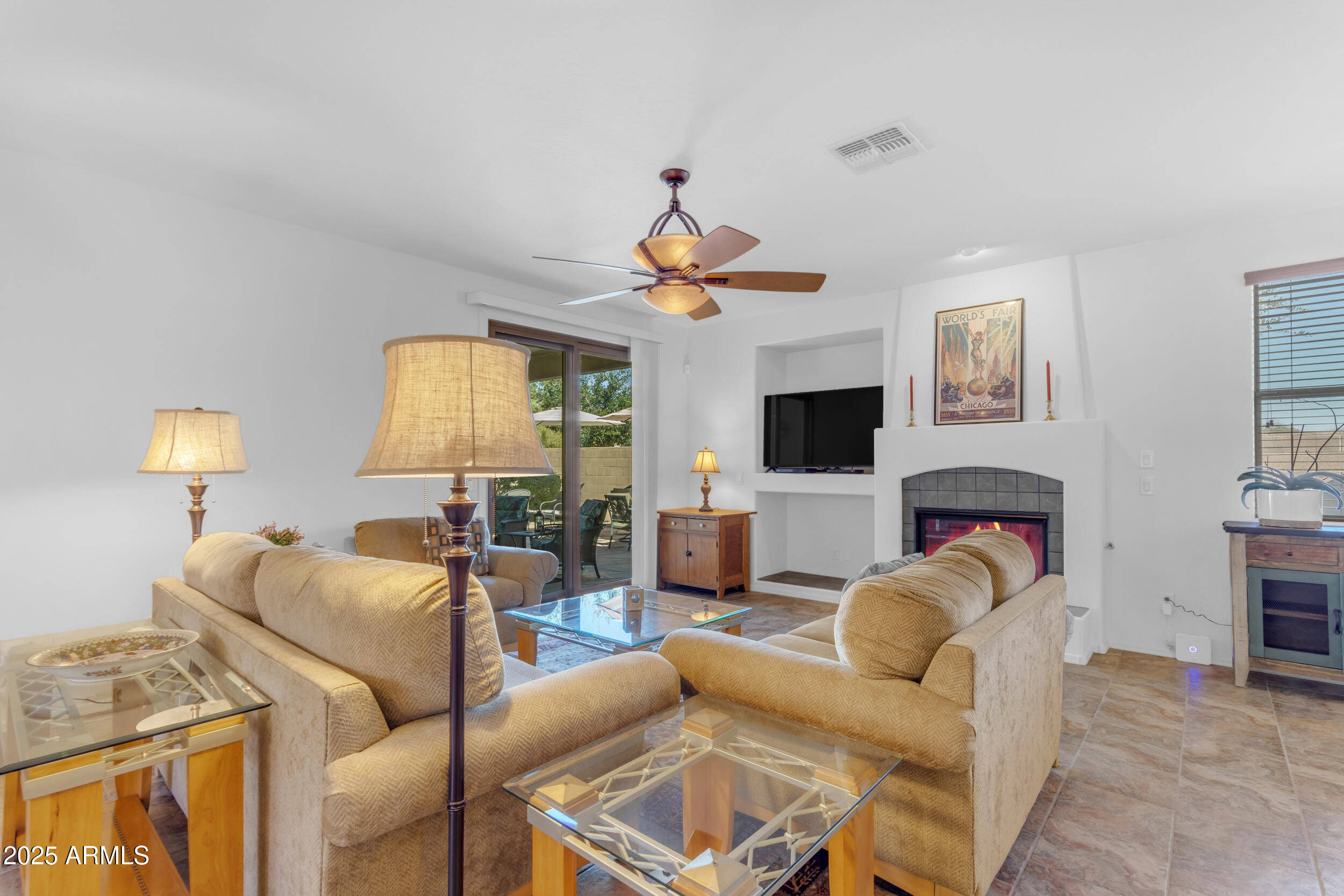 7304 West Beverly Road Laveen, AZ 85339 - Photo 8 of 52 Living Room