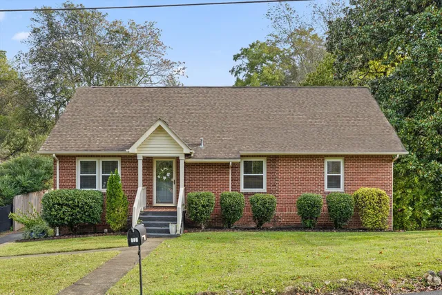 $495,000 | 109 East Meadowbrook Drive, Chattanooga, TN 37415