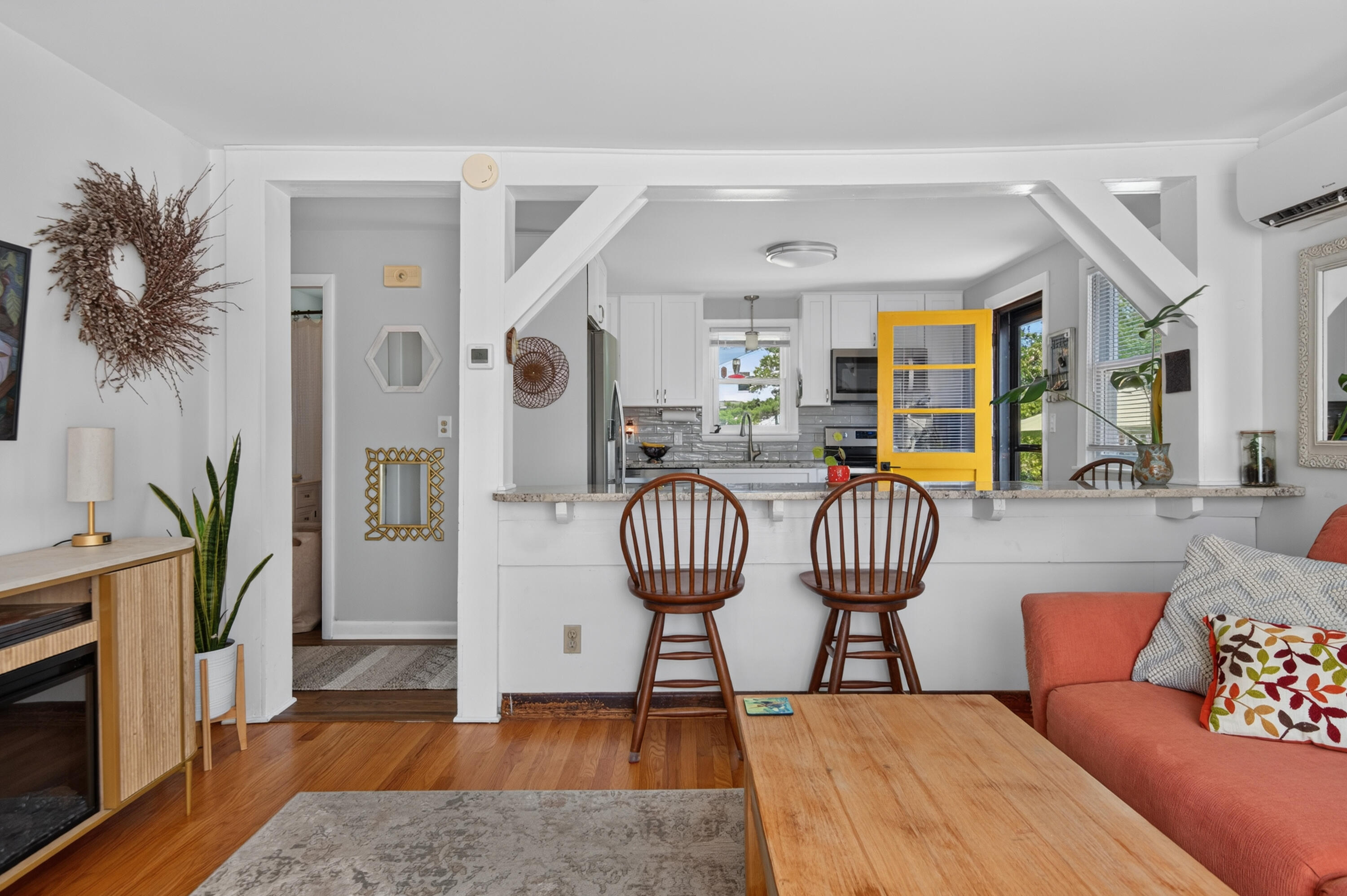 147 Rowe Avenue Portland, ME 04102 - Photo 9 of 29 21_147 Rowe Ave_Morneau Studios