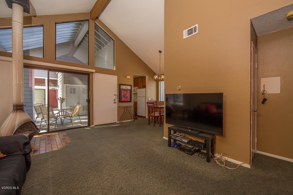 721 Arneill Road Camarillo, CA 93010 - Photo 6 of 27 721Arneil-13