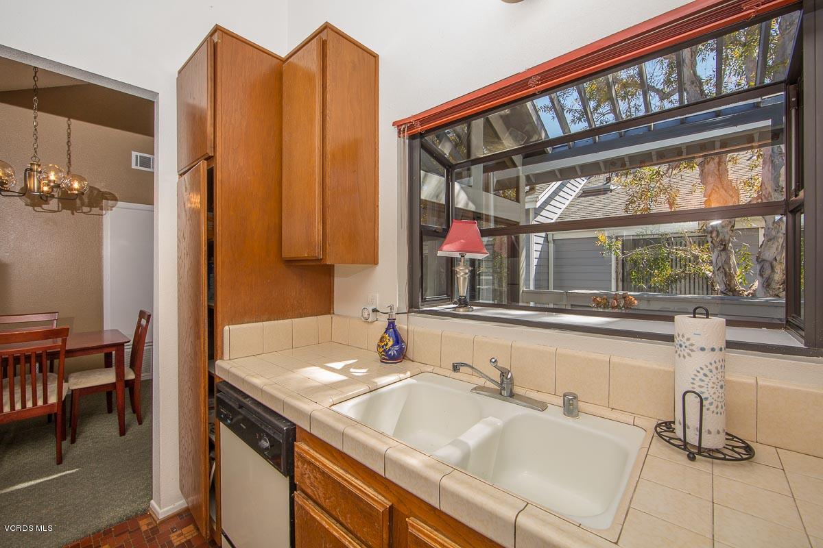 721 Arneill Road Camarillo, CA 93010 - Photo 8 of 27 721Arneil-20