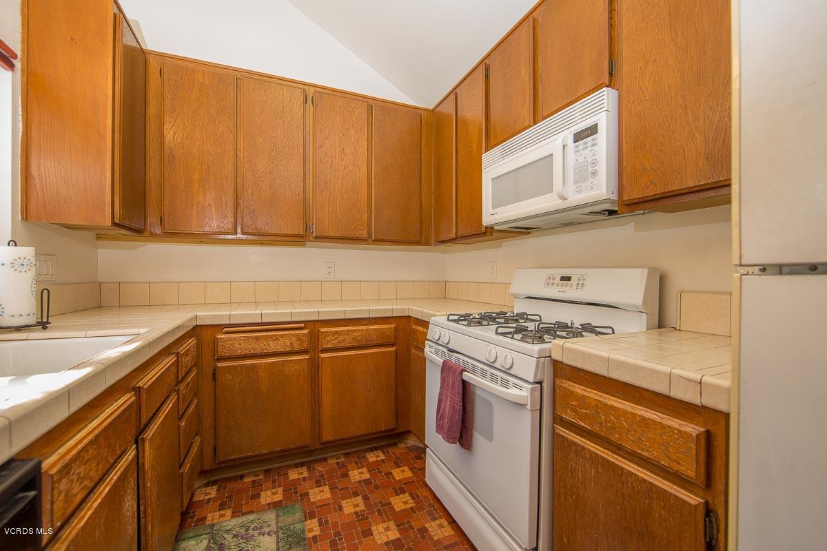 721 Arneill Road Camarillo, CA 93010 - Photo 9 of 27 721Arneil-19
