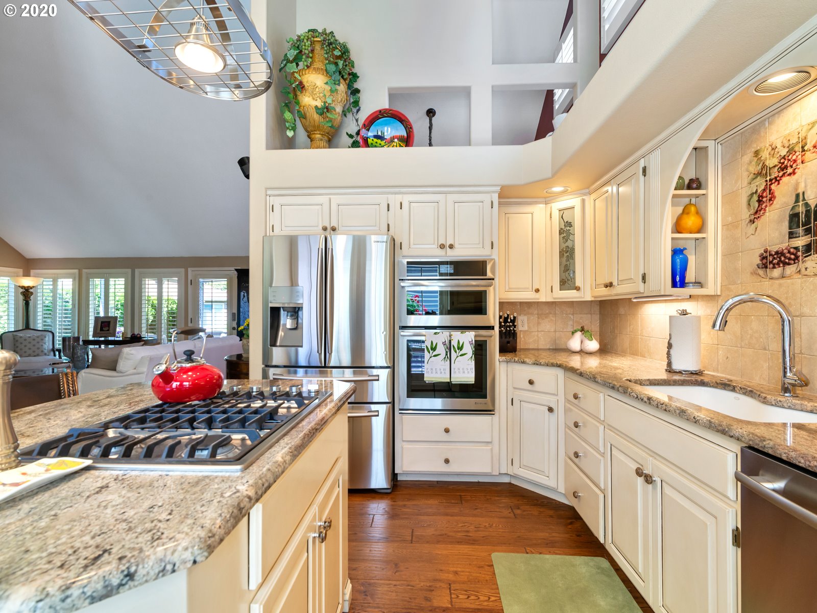 7433 Southwest Lakeside Loop Wilsonville, OR 97070 - Photo 12 of 32 Gallery Image 12