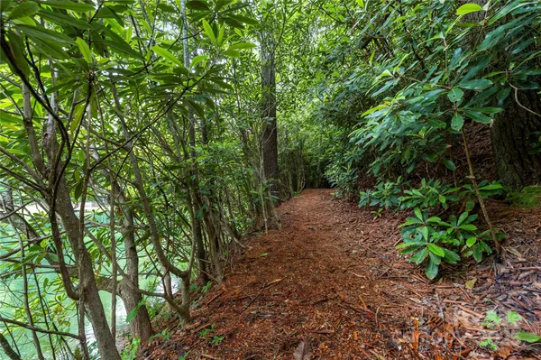 $839,000 | 68 Huckleberry Ridge Lane, Zirconia, NC 28790