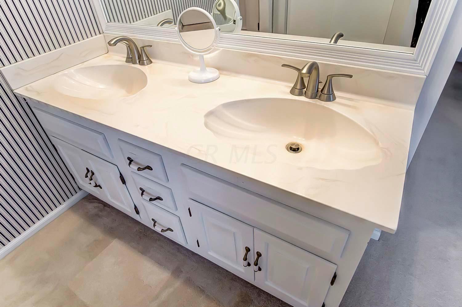 4354 Kendale Road Columbus, OH 43220 - Photo 26 of 42 Gallery Image 26
